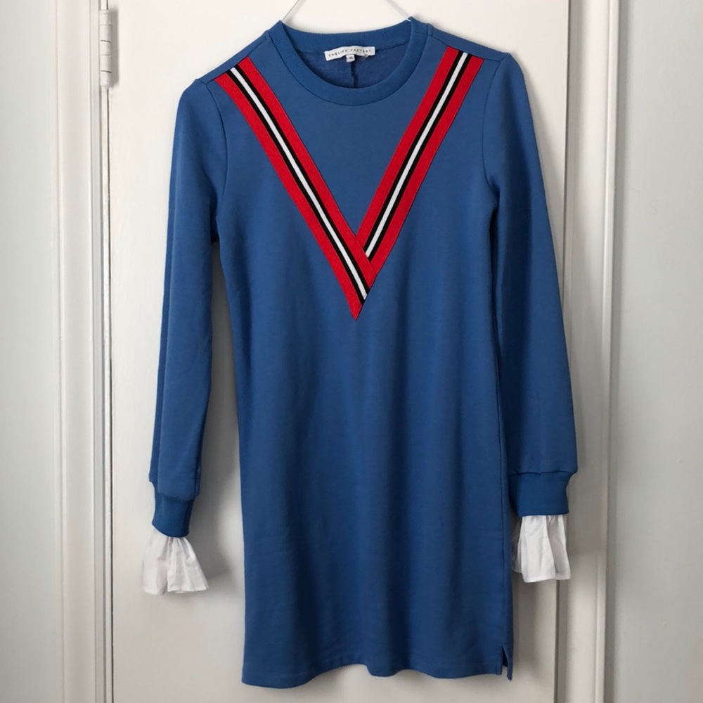 Sweatshirt dress